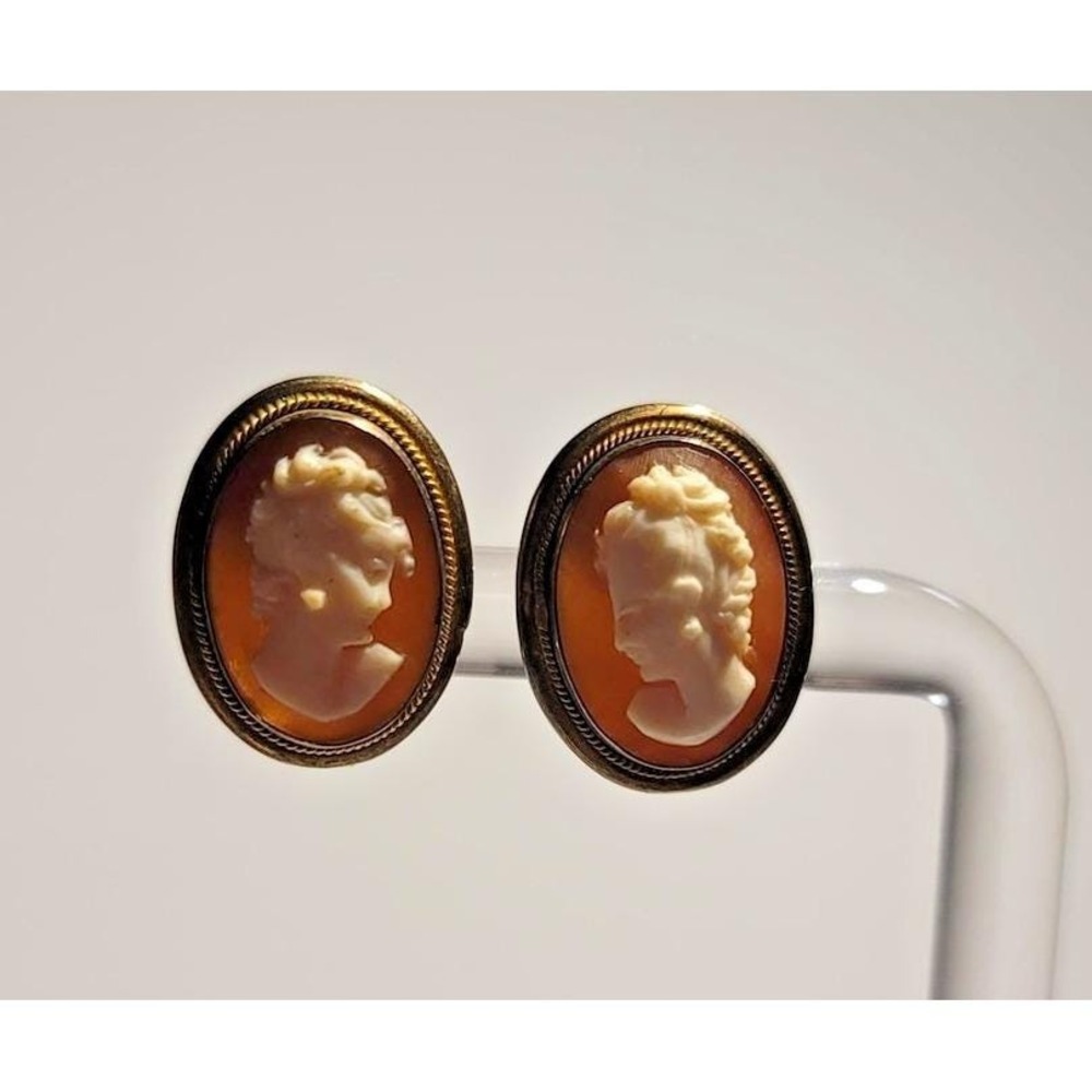 Vintage Cameo Clip On Earrings Gold Tone 835 Oval Brown White Lady Portrait‎